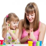 do choi dat nan 150x150 - Những tiêu chí khi chọn đồ chơi cho trẻ mà ba mẹ cần nhớ