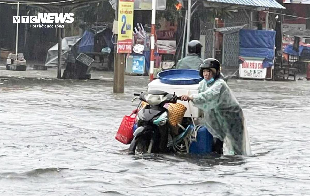 Dự Báo Thời Tiết Hôm Nay 28/10: Mưa Lớn Diện Rộng Ở Miền Trung, Huế Và Đà Nẵng Có Nơi Trên 800mm