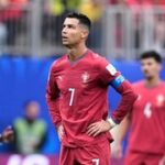 ronaldo world cup bo dao nha 11505367 150x150 - Cổ động viên CHDC Congo gọi tên Messi trêu Ronaldo