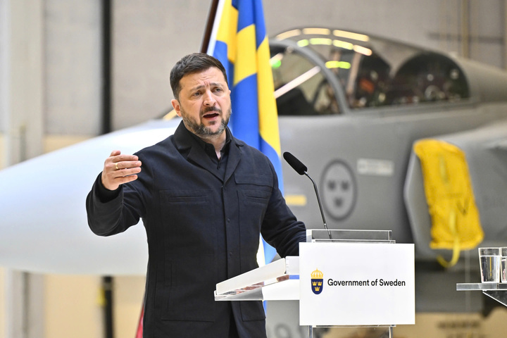 Ông Zelensky tuyên bố mở chiến dịch 40 ngày tập kích, gây sức ép lên Nga