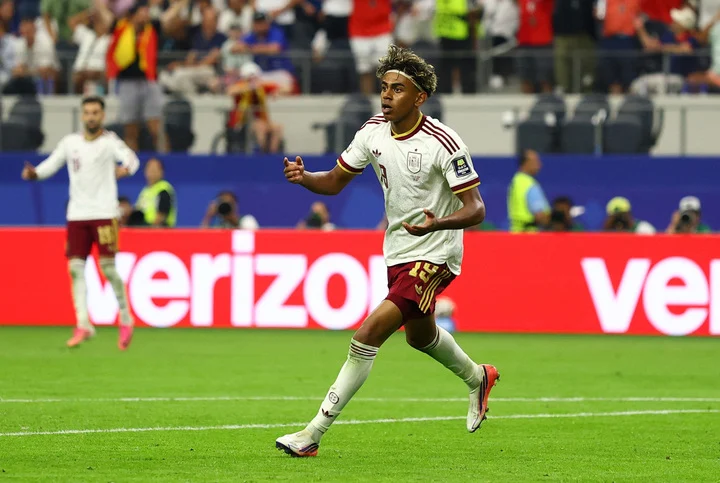 Thống kê đáng chú ý trận Tây Ban Nha vs Argentina: Messi thử tài Yamal
